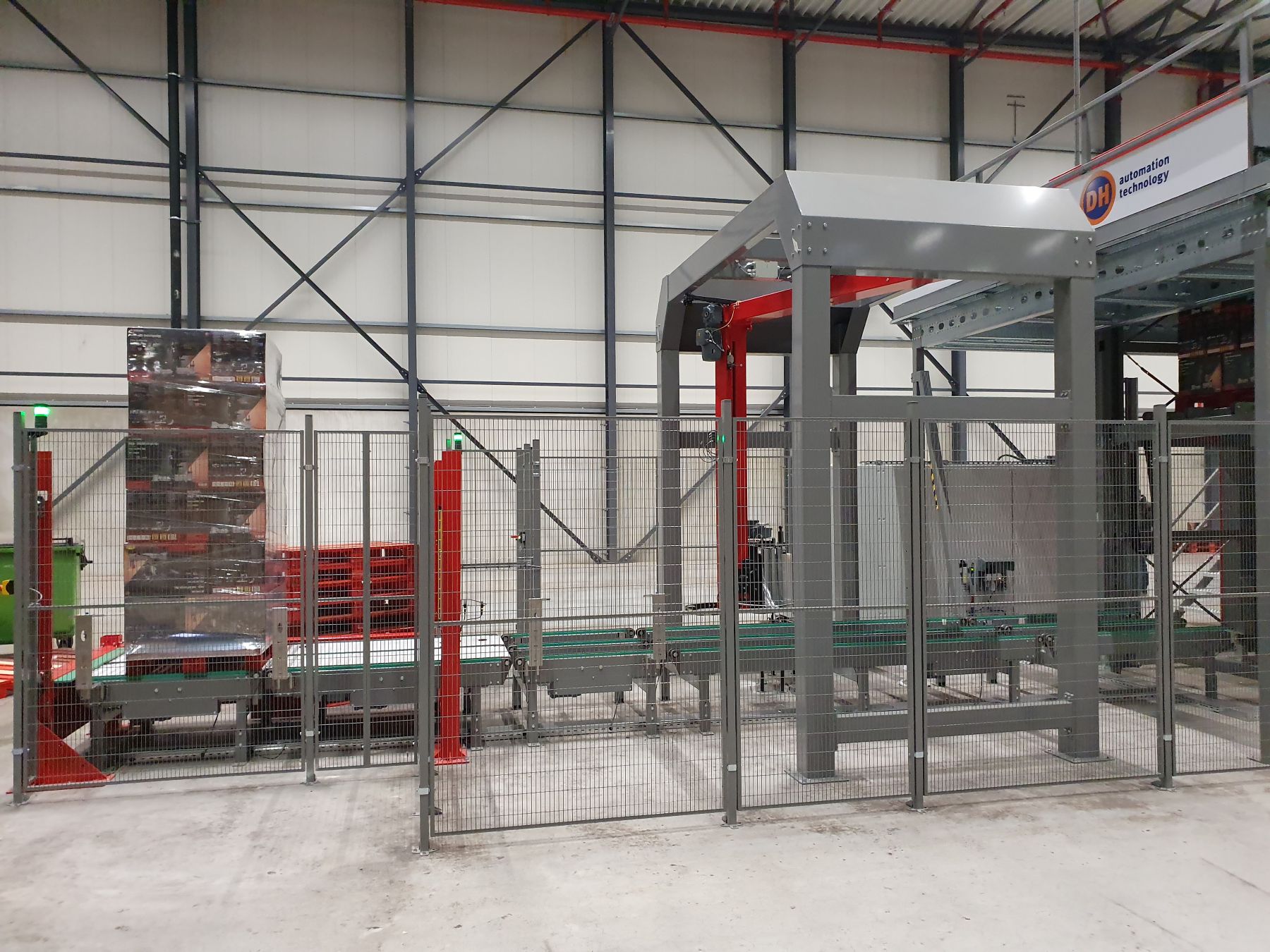 Inline pallet folie wikkelaar DH pallet transport