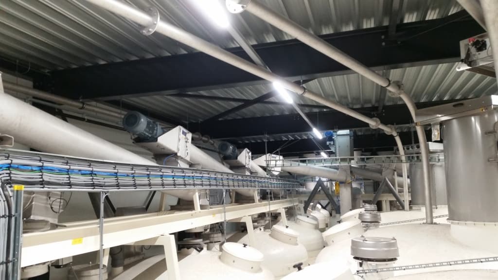 IA Elektrische installatie blaas transport pneumatisch silo IA Elektrische installatie blaas transport pneumatisch silo